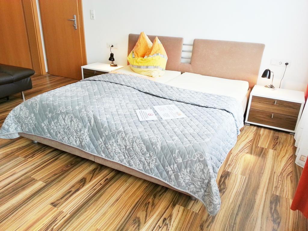Gaestehaus Zur Weissen Rose Furth bei Gottweig Стая снимка